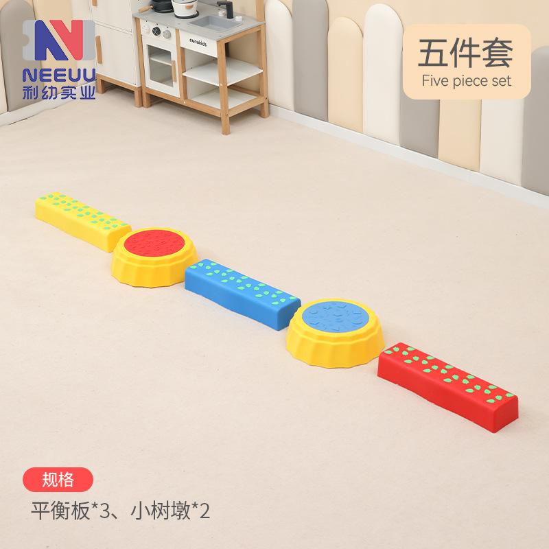 

Детский тренажер Sensation Stump Single Plane Bridge Детский сад Гимнастическое бревно Вестибюль Игрушки для раннего развития Тактильный камень для перехода красный/синий