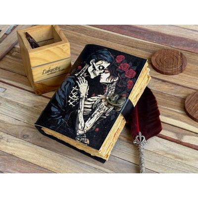 Handgemachtes Leder Skull Lover Journal Wiccan Pagan Journal Grimoire Buch der Schatten Für Männer Frauen Reiseskizzenbuch Geburtstagsgeschenk