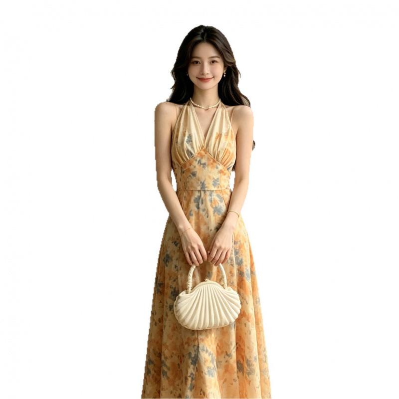 French oil painting print halter neck dress female first love long dress gentle seaside wear beach dress