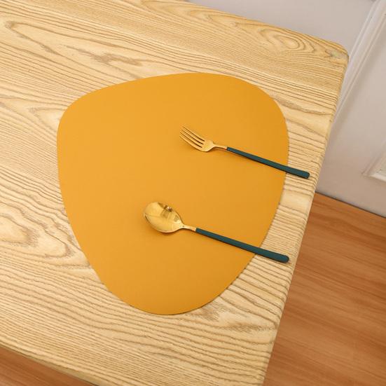 Western Placemat Color Oval Design Heat-resistant Easy To Clean Kitchen