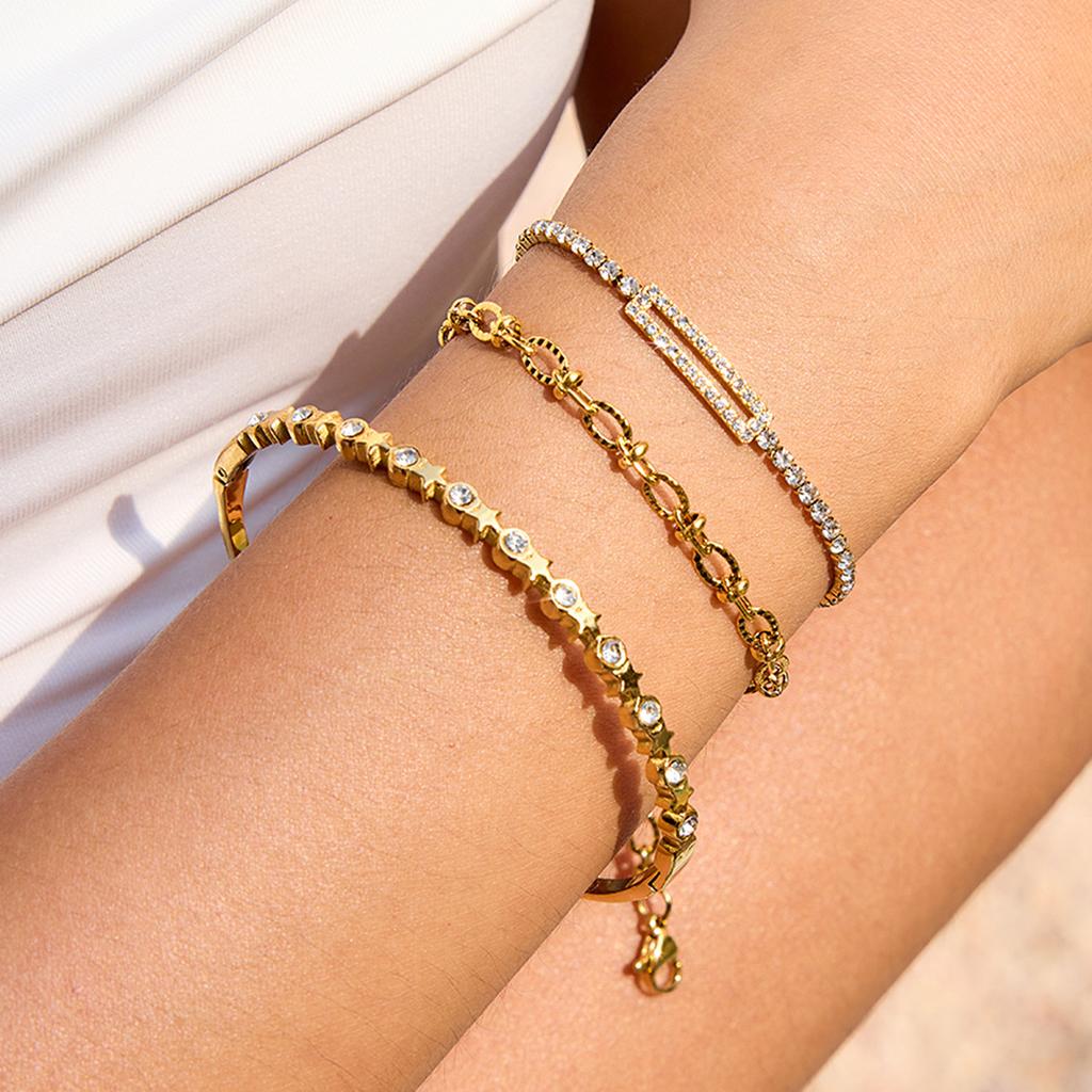 JYL TS Bracelet  Heart Zircon Accent Sparkling Style Enhances Affection & Joy