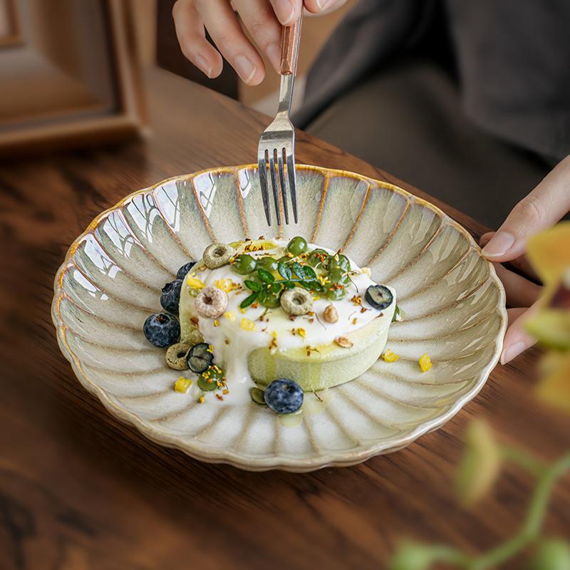 Vintage Petal Relief Tableware Japanese Ceramic Bowl Household Bowl Dish Dish Dish Dish Bowl Deep Dish Noodle Bowl Outlet