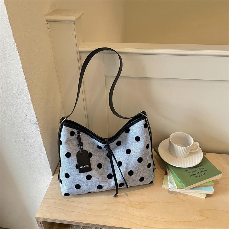 Tote Bag - Large Capacity, Niche Casual Single-shoulder Crossbody Bag