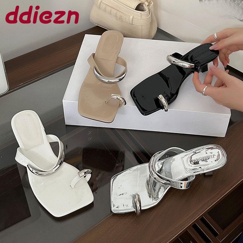 Fashion New Fashion Metal Women Low Heel Slippers Summer Beach Slides Sandals Square Toe Ladies Heeled Slippers Shoes Female Pumps