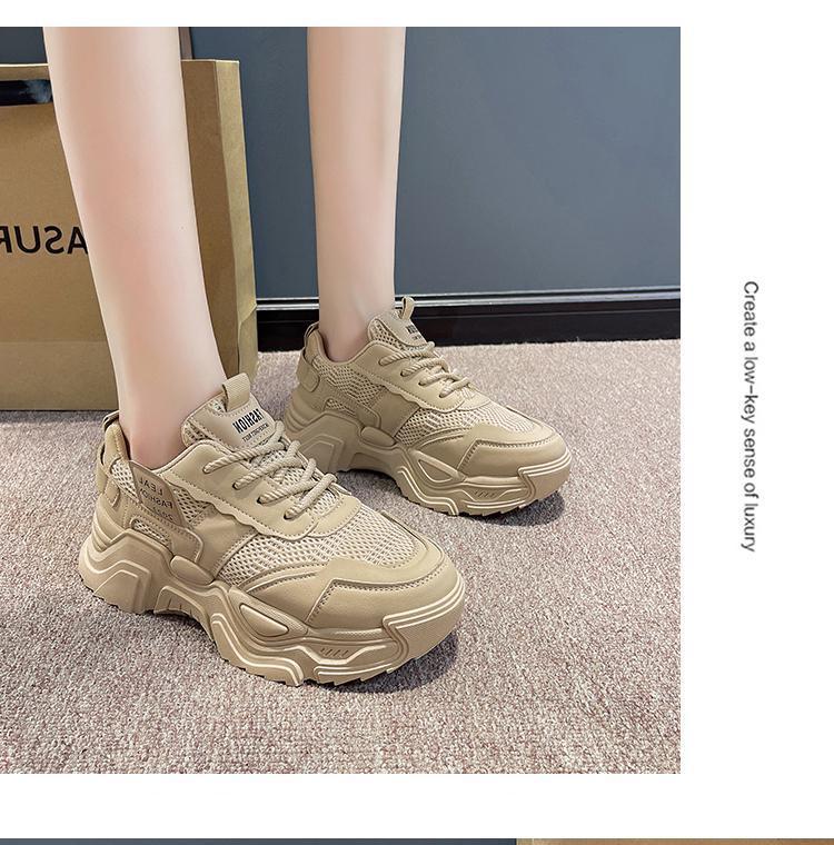 Hong Kong Style Dad Shoes Women Ins Tide Street Internet Celebrity 2025 Summer New Versatile Little White Thick Sole Wear-resistant Leisure Sports