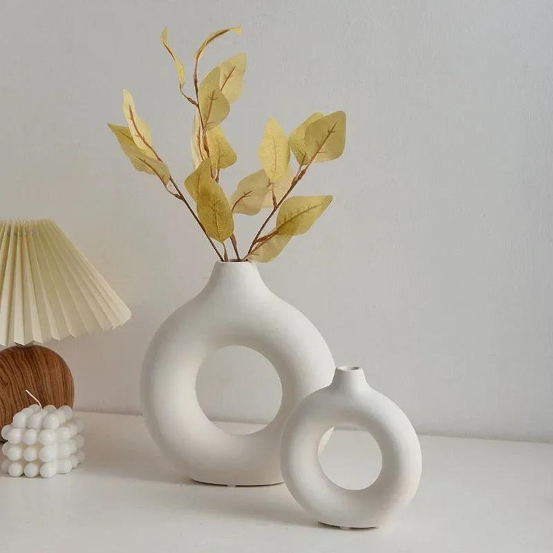 Simple Plastic Vase Donut Shape Single Flower Pot Home Living Room Decoration Table Ornaments Circle Flower Arrangement Vase