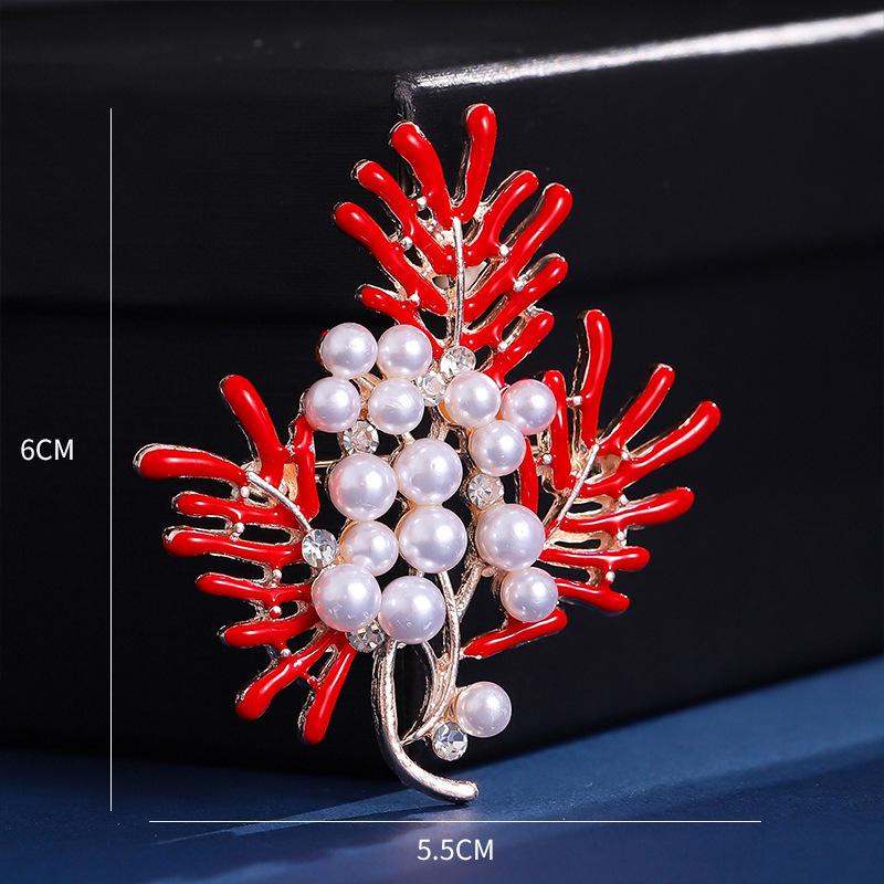 Exquisite Women's Red Flower Brooch – Niche Design, High-End Suit Accessory