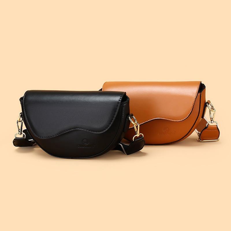 Niche messenger bag women's new fashion high-end shoulder bag retro simple and versatile commuter saddle bag
