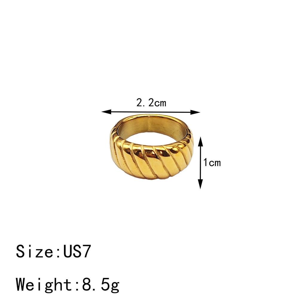 European & American Niche Luxury Croissant Texture Ring - Women's Stainless Steel