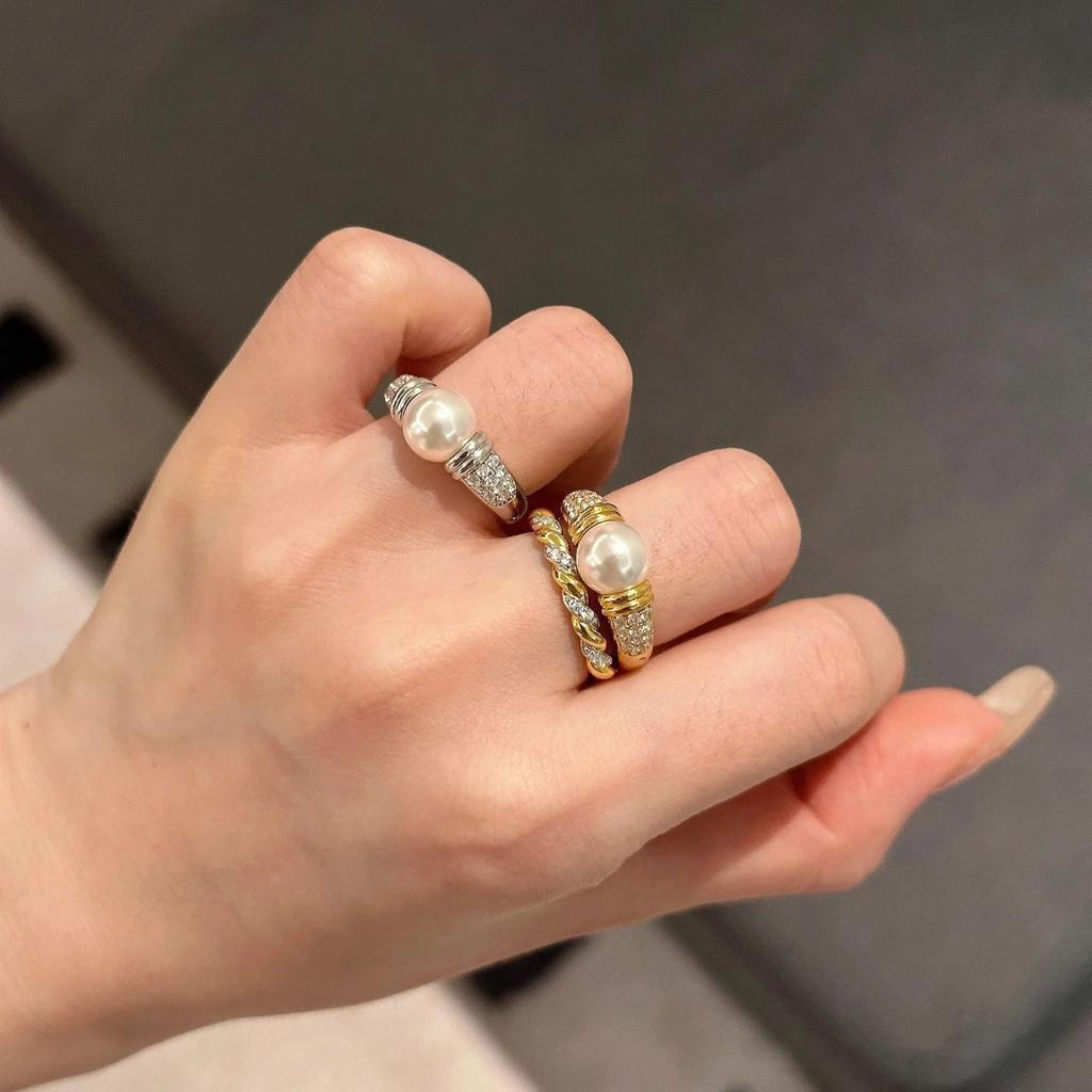 Light Luxury Old Money Style Pearl Ring Inlaid With Zircon Personality Design Medieval Stacked Fashion Twist Ring Woman