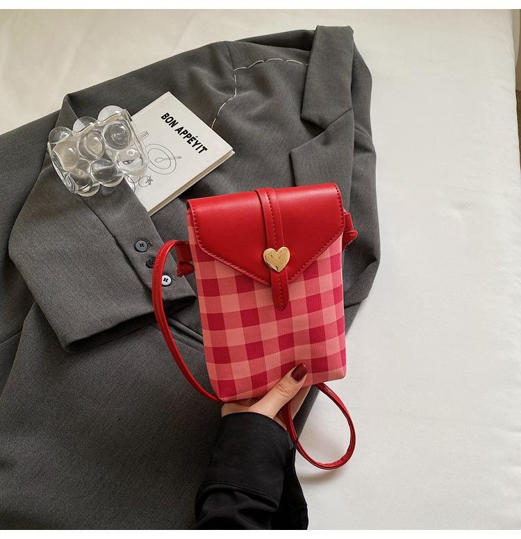 

Сумка-мессенджер для мобильного телефона, женская сумка 2025 новая женская сумка-мессенджер, корейская версия, ретро, универсальная, на плечо, маленькая квадратная сумка, сумка-мессенджер красный