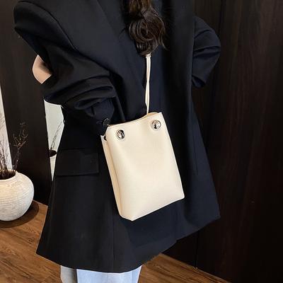 Mobile Phone Bag Niche Design Saddle Bag Casual Armpit Bag Fashionable Versatile Single Shoulder Crossbody Small Bag Women