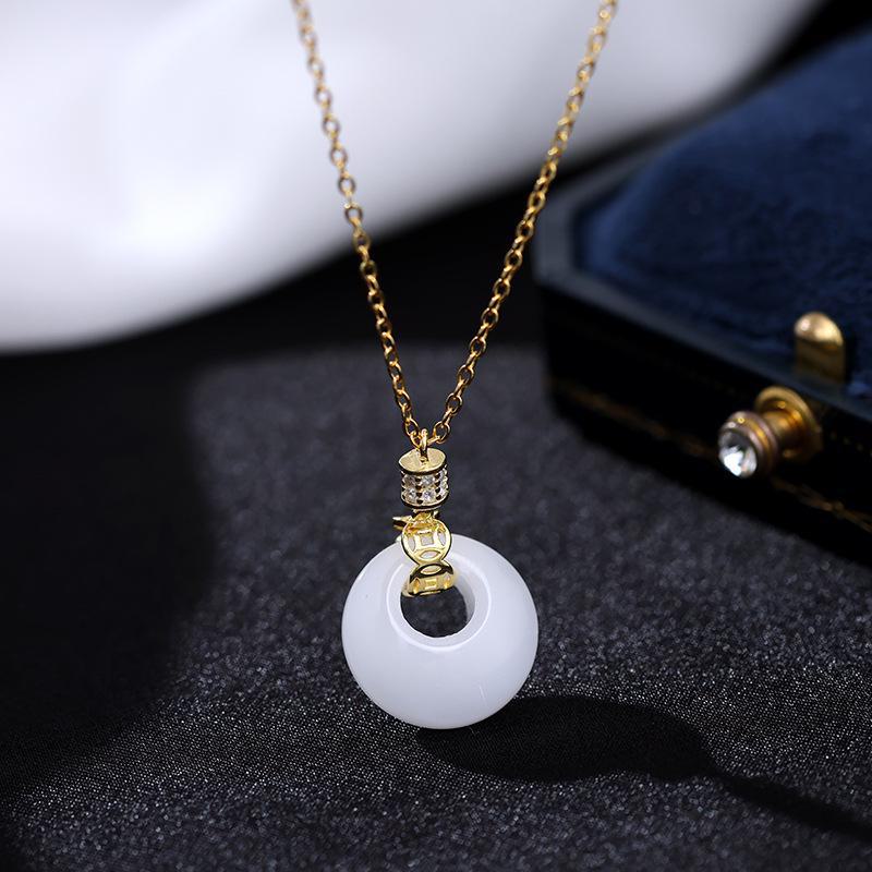 

Banyan Tree S925 Silver Peace Buckle Necklace for Women - Trendy, High-End Clavicle Chain with Ruyi Design NS967, 925 Silver золотой