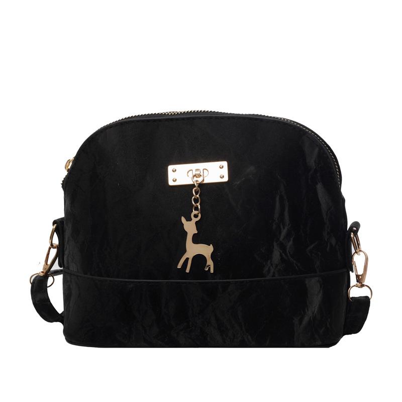 

2024 летняя новинка модная корейская сумка через плечо с персонализированной подвеской в виде оленя в виде ракушки сумка для поездок на работу чёрный