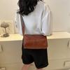 Retro Fashion Simple Shoulder Messenger Bag Is Now Popular Texture Commuting Solid Color Wide Shoulder Strap Temperament Women's Bag