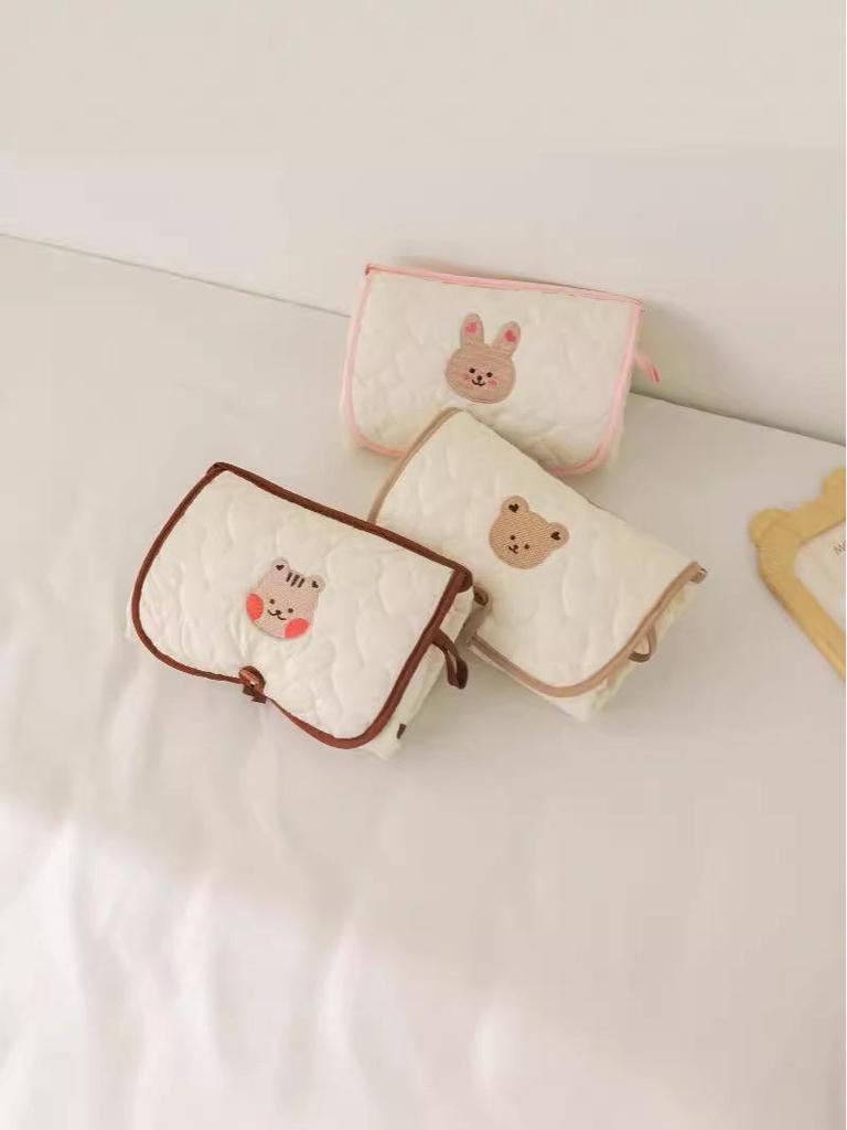 Portable Waterproof Foldable Diaper Bag with Diaper Pad for Travel