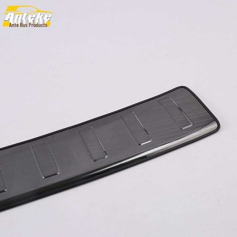 Stainless Steel Rear Guard Plate & Tailgate Trunk Protector for 18 Q2L