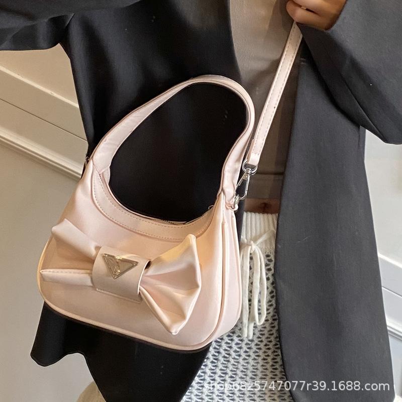 2025 New Bow Shoulder Bag Simple and Fashionable Women's Underarm Bag Versatile Casual Crescent Bag Handbag