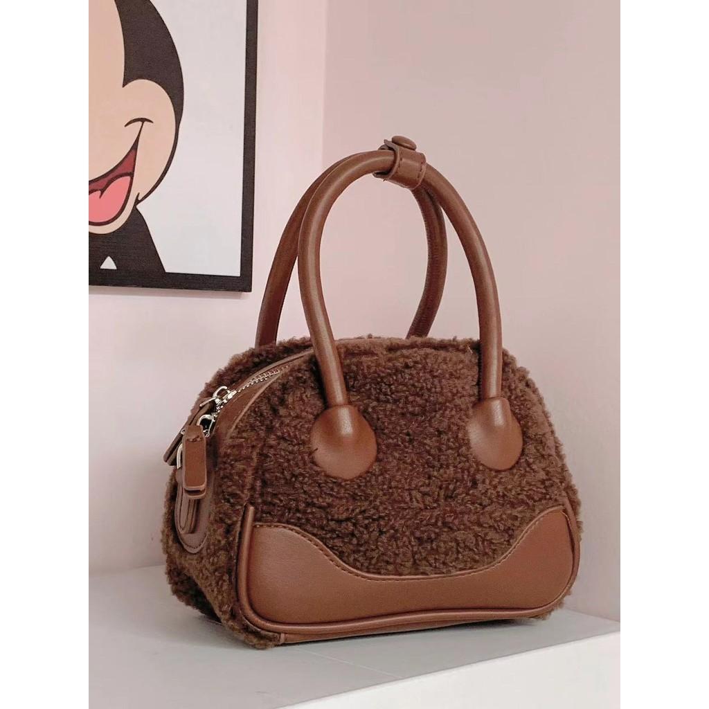 IELGY Autumn Winter Handbag High-Value Ladies Fashion Plush Messenger Bag