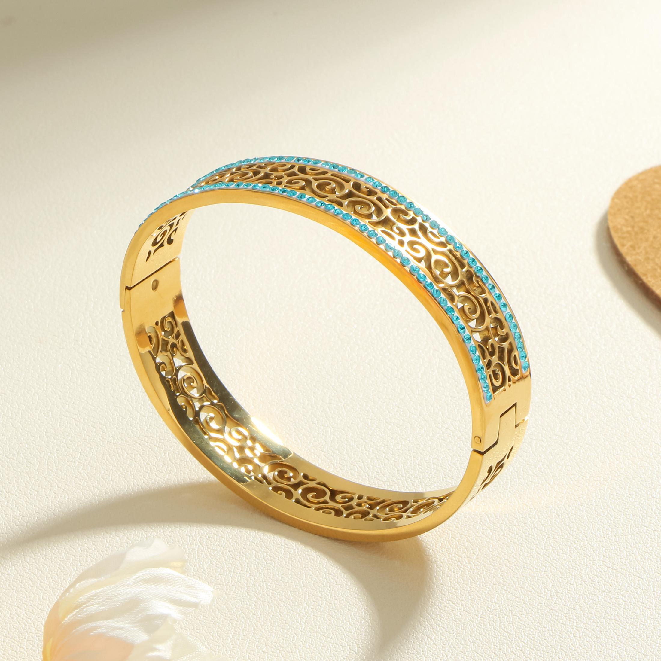 

Delicate and elegant style with rhinestone openwork design fashion bracelet suitable for daily party wear and gifts unisex style золотой