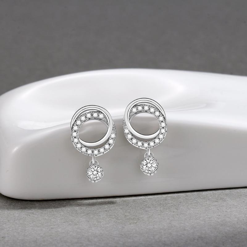 S925 Sterling Silver Korean Style Double Hoop Earrings for Women - Simple, Versatile, and Stylish Small Interlocking Design. 925 Sterling Silver белого золота