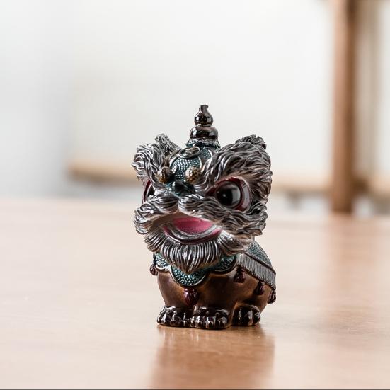 Lion Tea Pet Color-Changing Ornament for Tea Table Decoration Traditional Auspicious Lion Design National Trend Culture Tea Accessory