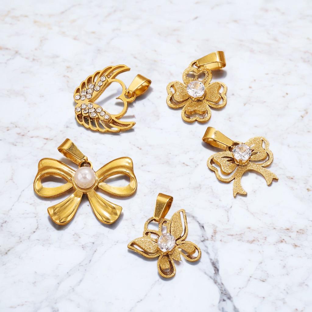 Náhrdelník s mašlí z nerezové oceli pozlacený 18K zlatem - Evropský a americký styl dámský přívěsek