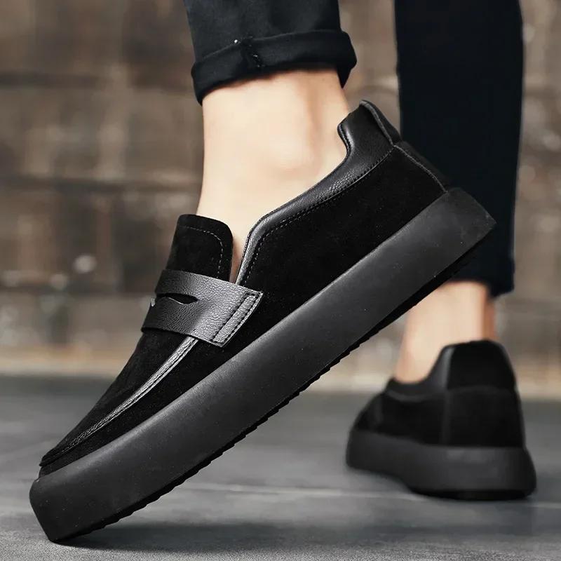 Fashion Men Shoes Casual Sneakers Business Loafers Non-slip Leather Walking Shoes Round Work Men Flats New Slip On Breathable Moccasins