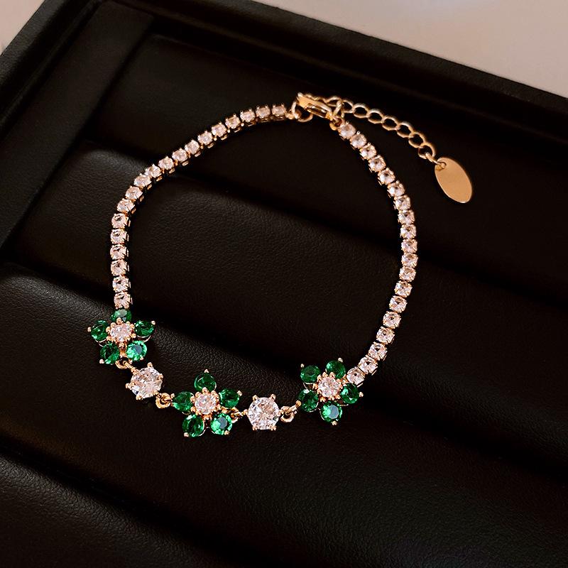 Bransoletka w koreańskim stylu lekki luksus cyrkonia motyl – Elegancki kwadratowy design damska biżuteria na rękę