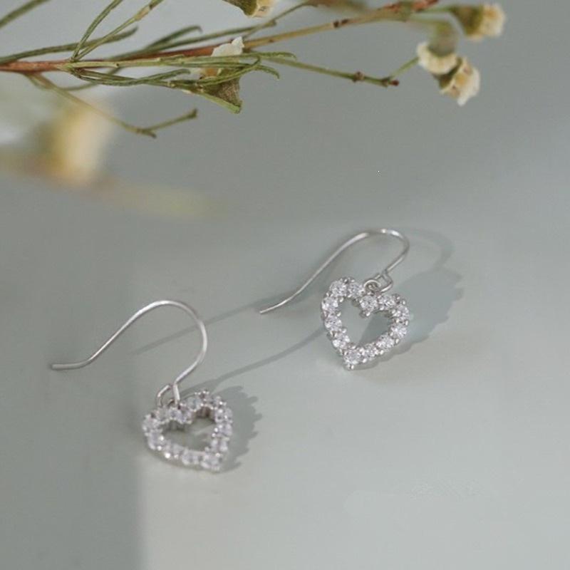 S925 Silver Needle Rhinestone Heart Earrings - Versatile Gift for Women
