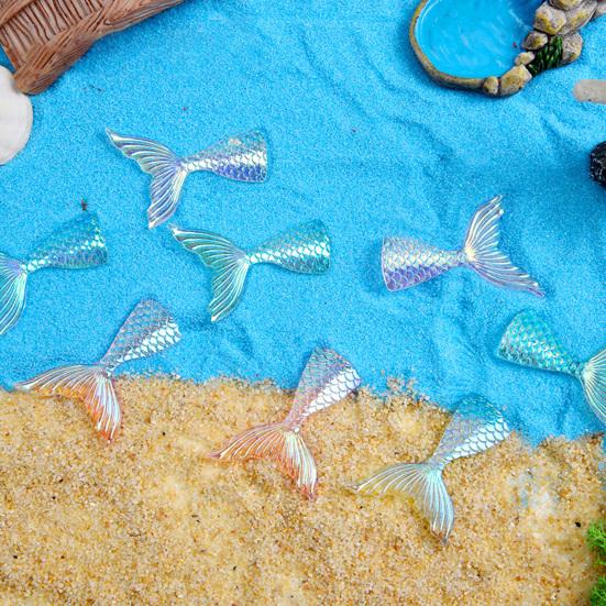10 Stück Harz-Accessoires Süße Glänzende Bunte Fischschwanz Flache Rückseite Ornament Mini Meerjungfrauenflosse Anhänger Haarspange DIY Handy-Ornament Weihnachtsgeschenk