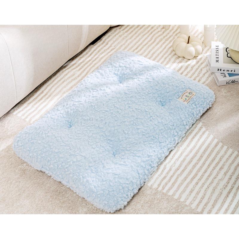 Plush Winter Cat Dog Mat  Thick Furry Sleeping Pad for Small Pets Warm Floor Cushion for Cats & Puppies