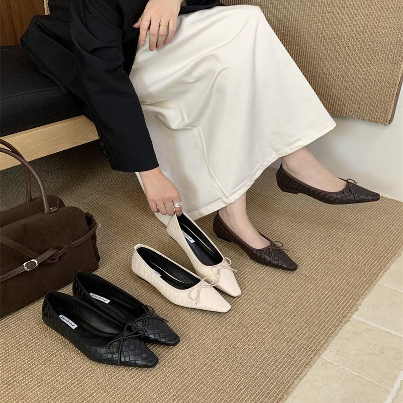 Flat Bottom Woven Light Mouth Single Shoes Women's 2025 Summer New French Bow with Skirt Versatile Grandma Shoes