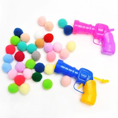 Pistolet Lance-Balles en Peluche pour Chat Jouet Silencieux Interactif Soulagement Self Hi Fun Micro Élastique Statique Adhérent Fourrure Set Couleur Aléatoire