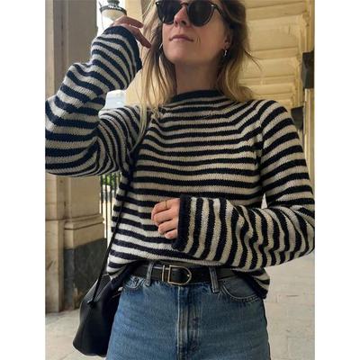 Autumn and Winter New Product Simple Contrasting Color Striped Round Neck Knitted Pullover Long Sleeved Elegant Sweater