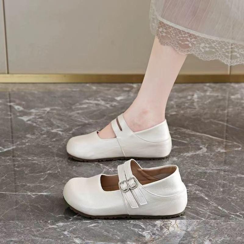Retro height-increasing women's small leather shoes autumn new round head shallow mouth two wear super soft Doudou single shoes
