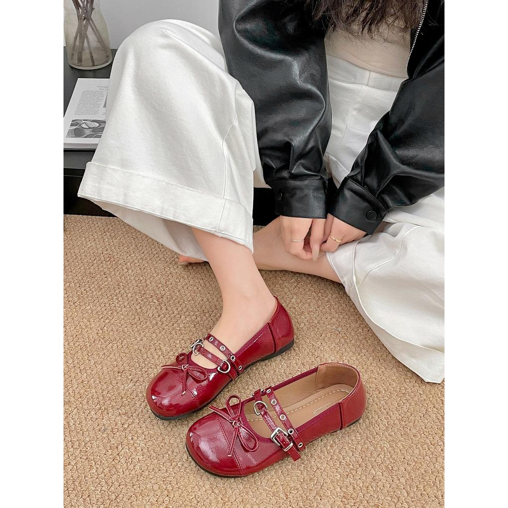 Red flat-soled light-mouth single shoes 2026 spring and autumn with skirt versatile soft-soled Mary Jane shoes