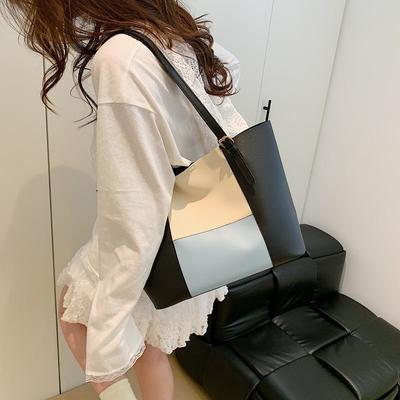 Retro Simple Atmosphere Women's Summer New Large-capacity Splicing Shoulder Portable Tote Bag