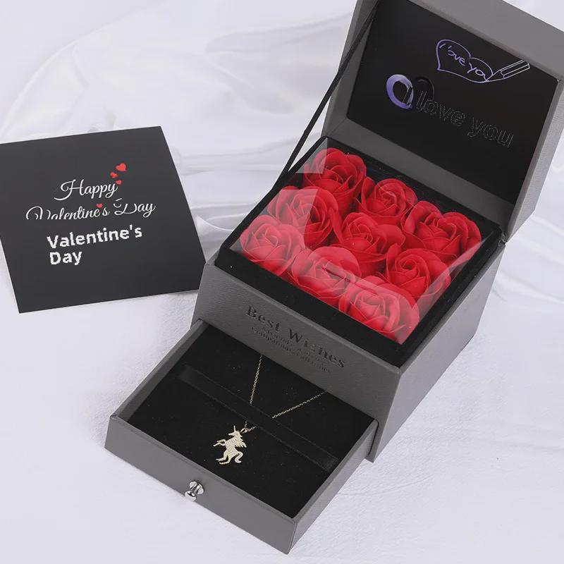 Coffret cadeau Saint-Valentin 520 roses avec collier et bracelet pour petite amie