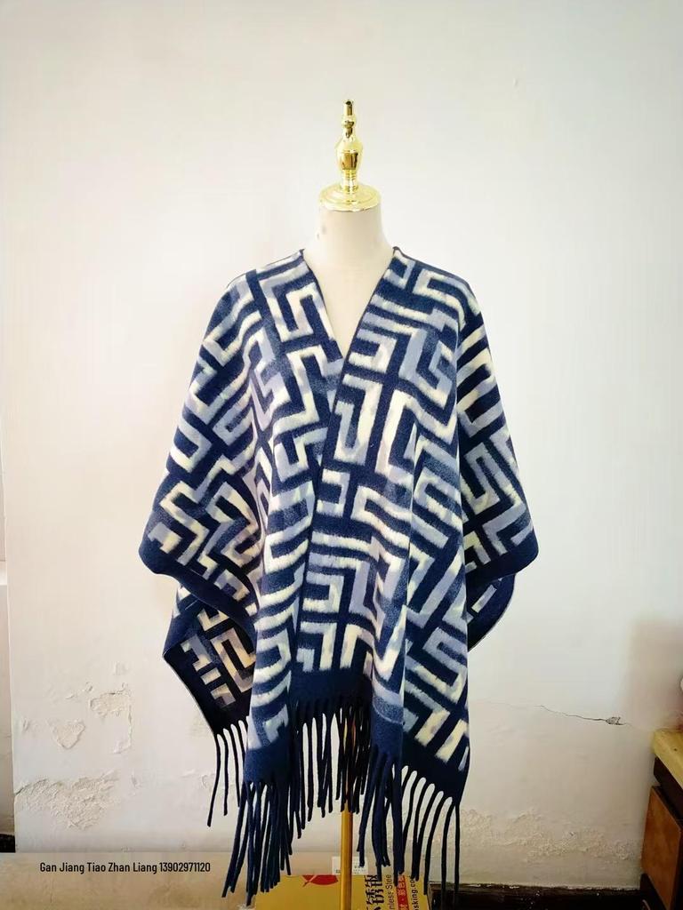 Elegant Ethnic Ink Painting Cape Shawl with Tassels - Versatile Travel Scarf Cloak