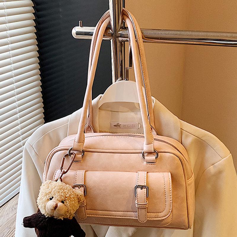 Eine modische, schlichte und elegante, Nischen-Casual-Einzelschultertasche für Damen, eine koreanische Version der beliebten Pillow Bag