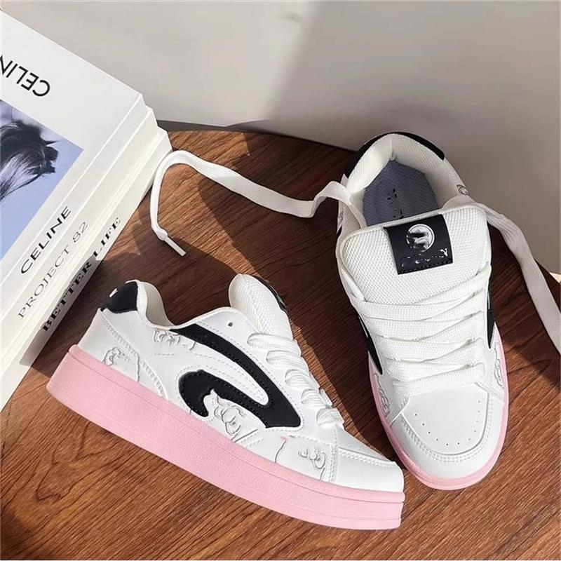 Niche Design Girl Black and Pink Little White Shoes Ins Tide 2025 Autumn New Board Shoes Versatile Casual Bread Shoes