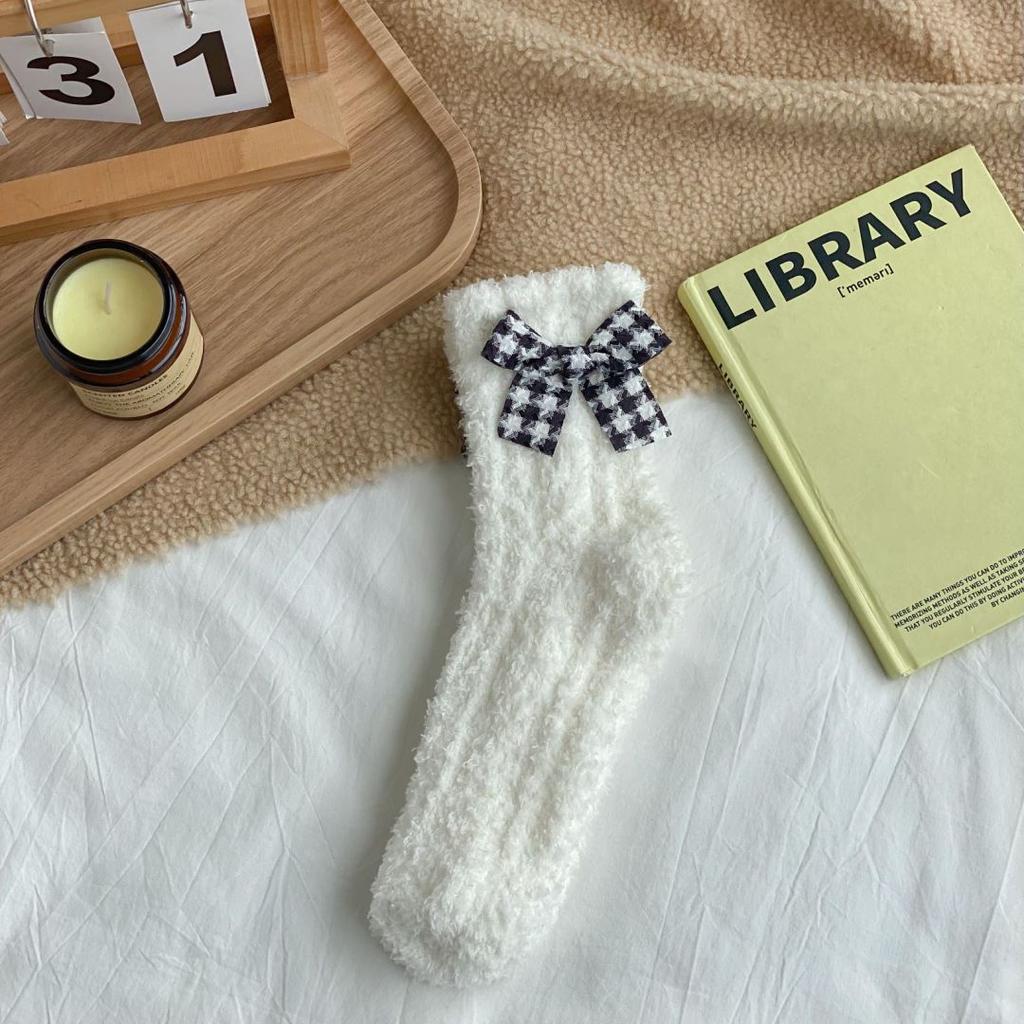 Women's Warm Solid Color Floor Socks Non Slip Plush Knitted Coral Fleece Socks No Show Socks kawaii cute men