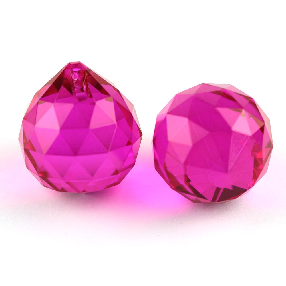 Boules suspendues en cristal K9 de différentes couleurs 15 mm/20 mm/30 mm/40 mm Prismes en verre Boules facettées Feng Shui Décoration d'arbre de mariage de fête d'hôtel
