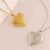 Simple High-end Women's Fashion Light Luxury Embossed Peach Heart Photo Frame Box Necklace Pendant
