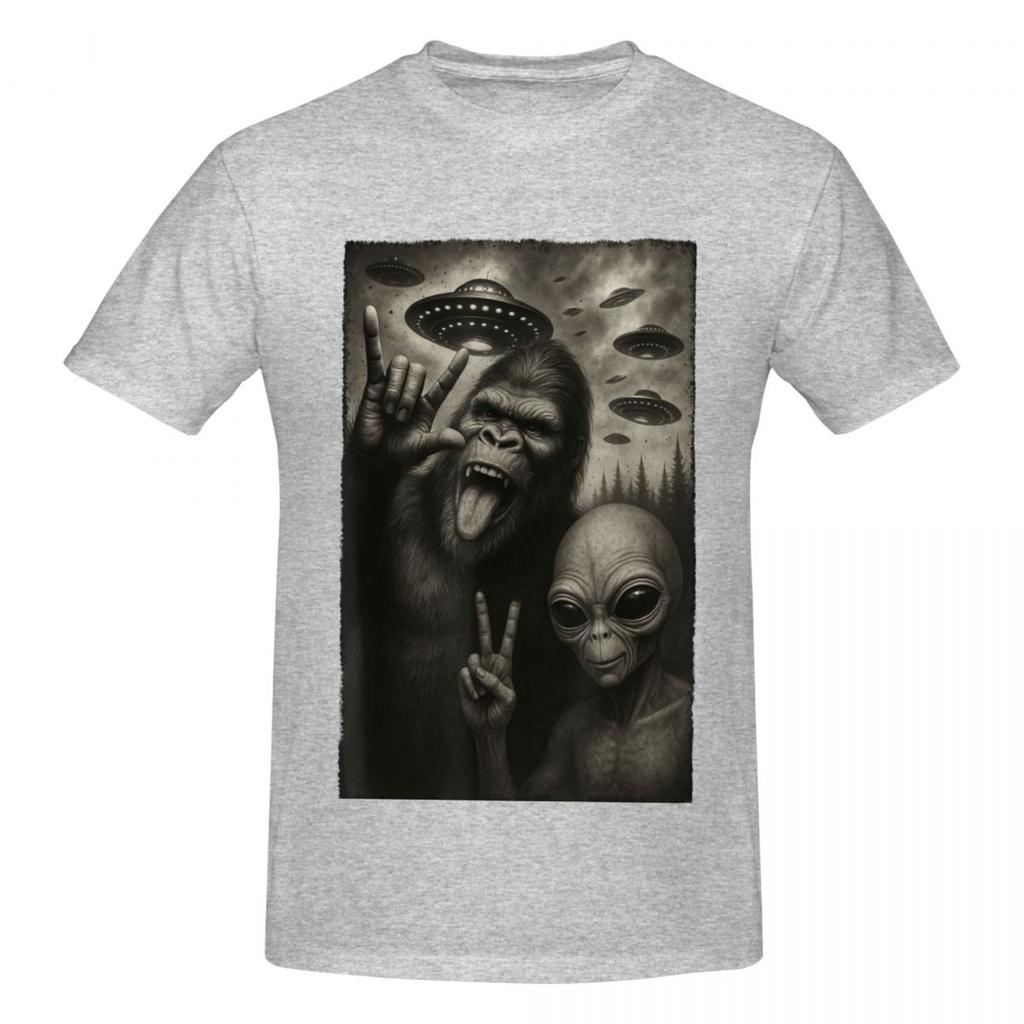 Unisex Fun Selfie Bigfoot Alien Sasquatch Rock On Hand Sign UFO T Shirt Streetwear Plus Size Oneck Cotton Sleeve Custom Tshirts