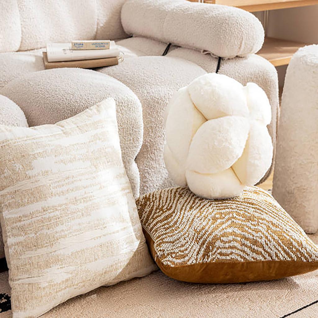 Hydrangea-shaped Hollow - Cute And Warm Home Decoration Pillow, Best Choice For Gifting Women