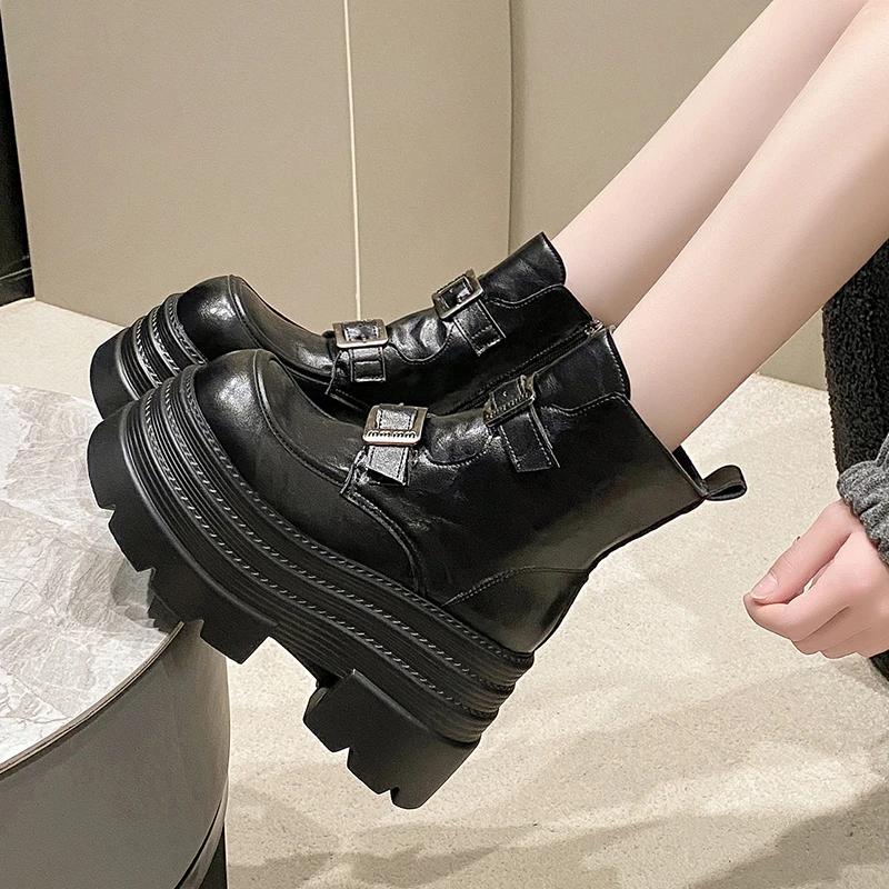 Fashion Winter Women Biker Boots Fashion Belt Buckle Ladies Elegant Platform Flats Short Booties Casual Women's Knight Booties
