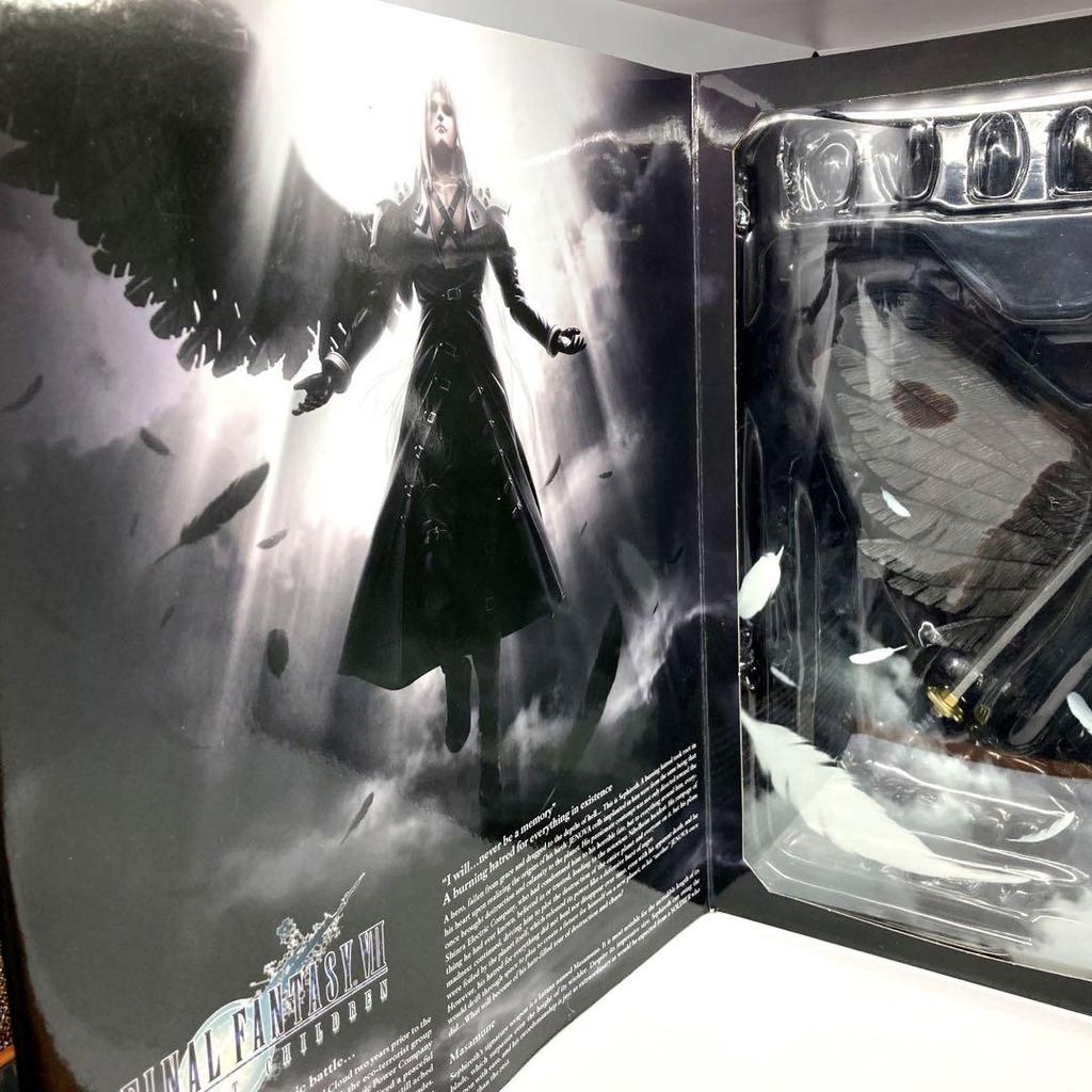 [USED] Sephiroth Final Fantasy 7 Play Arts Kai figure (opened)