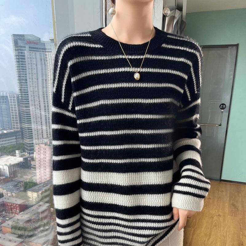 Women's Striped Wool Round Neck Cashmere Sweater - Autumn/Winter Style, 100% Pure Wool Color-Block Top